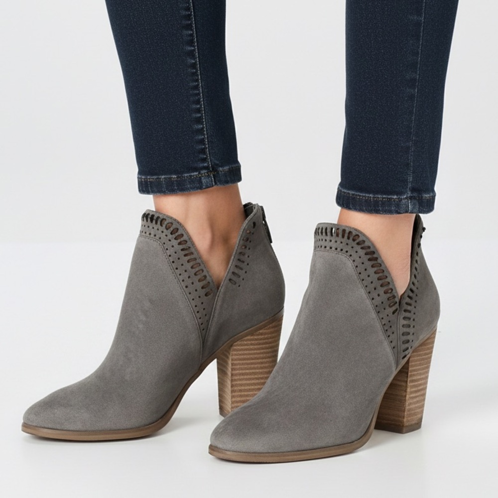 Vince Camuto Franell Grey Suede Perforated Block Heeled Ankle Booties 7.5